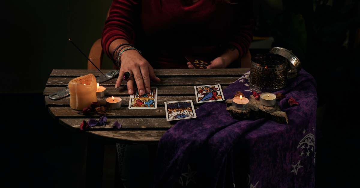 “The Power of Tarot in Self-Reflection and Growth”
